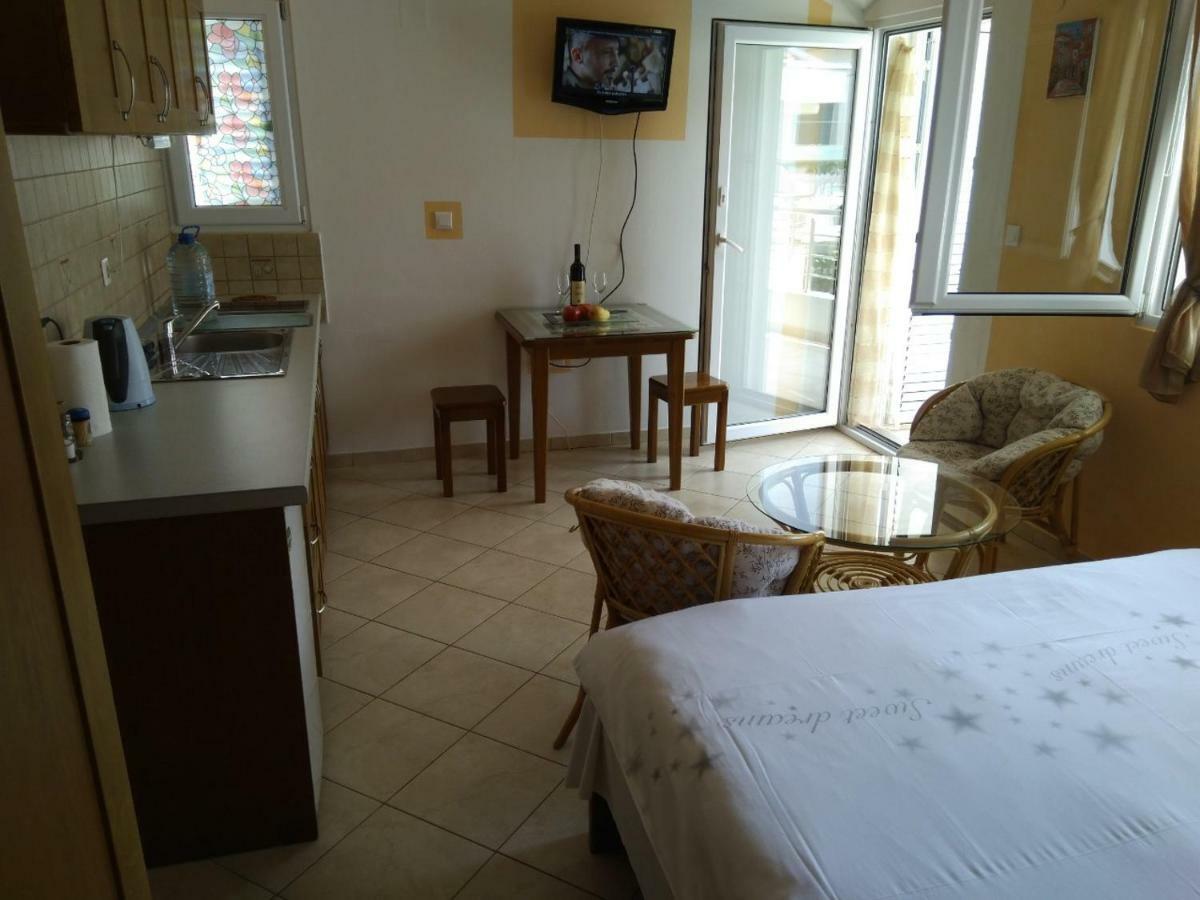 Apartments Lanterna Tivat Exterior foto