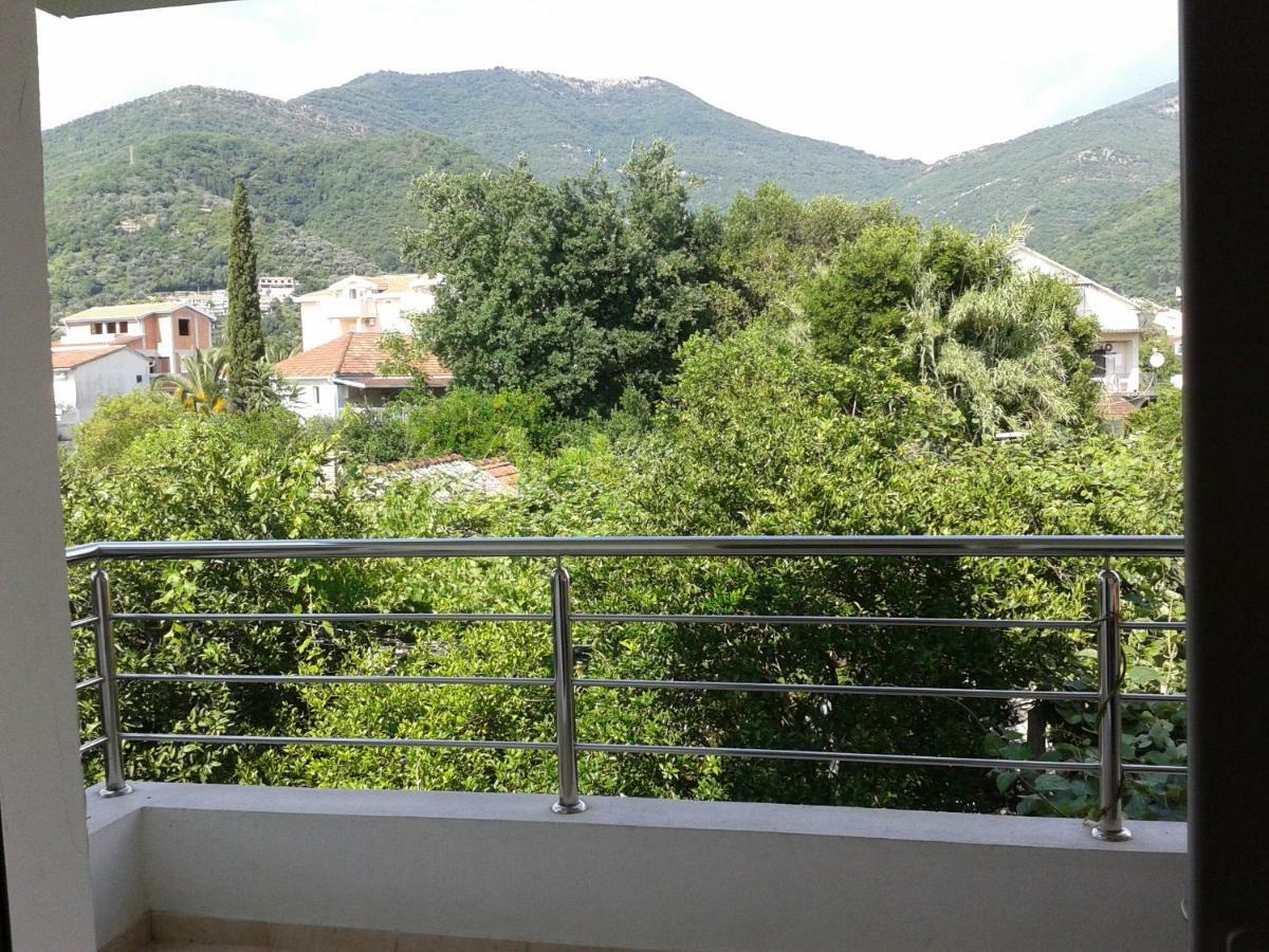 Apartments Lanterna Tivat Exterior foto